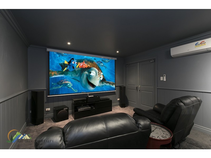 13 Sylvan Beach Esplanade, Bribie Island QLD 4507