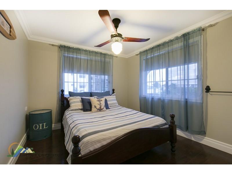 13 Sylvan Beach Esplanade, Bribie Island QLD 4507