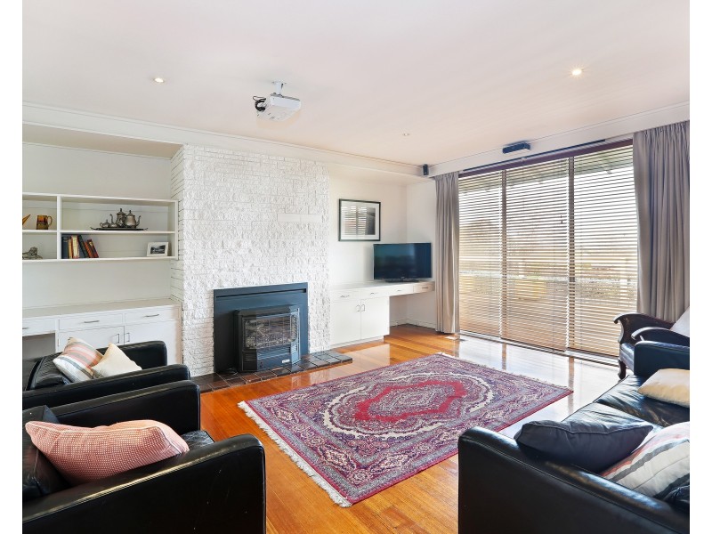 123 Thornhill Road, Highton VIC 3216