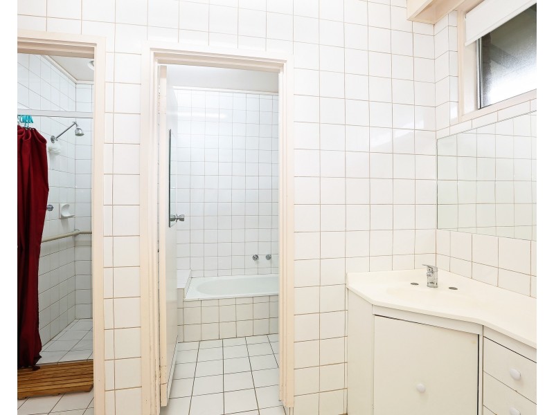 123 Thornhill Road, Highton VIC 3216