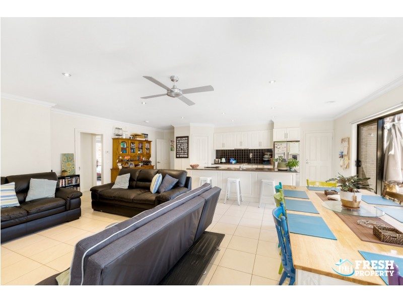 9 Bundaleer Avenue, Grovedale VIC 3216