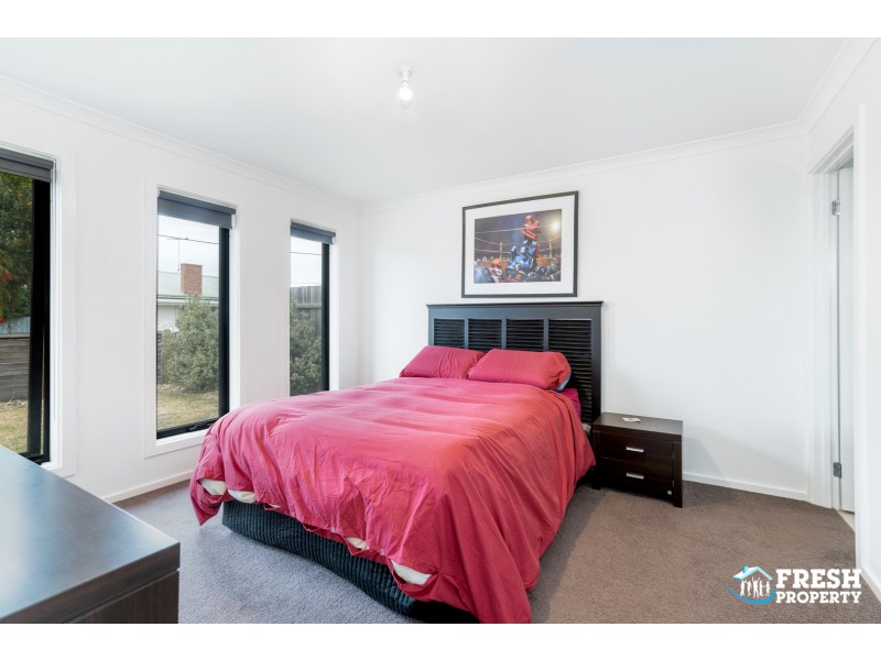 5B Helmer Crescent, East Geelong VIC 3219