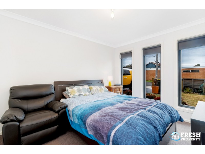 5B Helmer Crescent, East Geelong VIC 3219