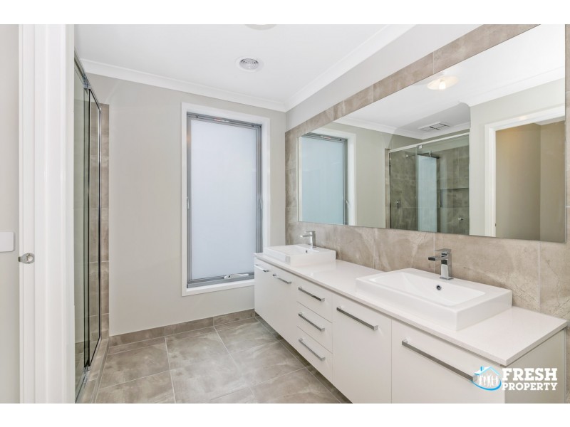 17 Rutledge Boulevard, North Geelong VIC 3215