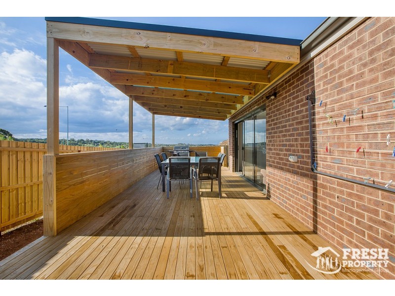 1/10 Chablis Court, Waurn Ponds VIC 3216