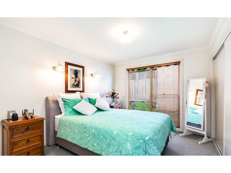 2/130 West Fyans Street, Newtown VIC 3220