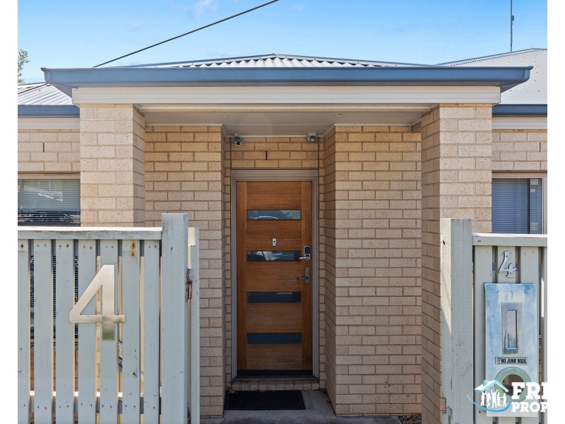 4 North Valley Rd, Highton VIC 3216
