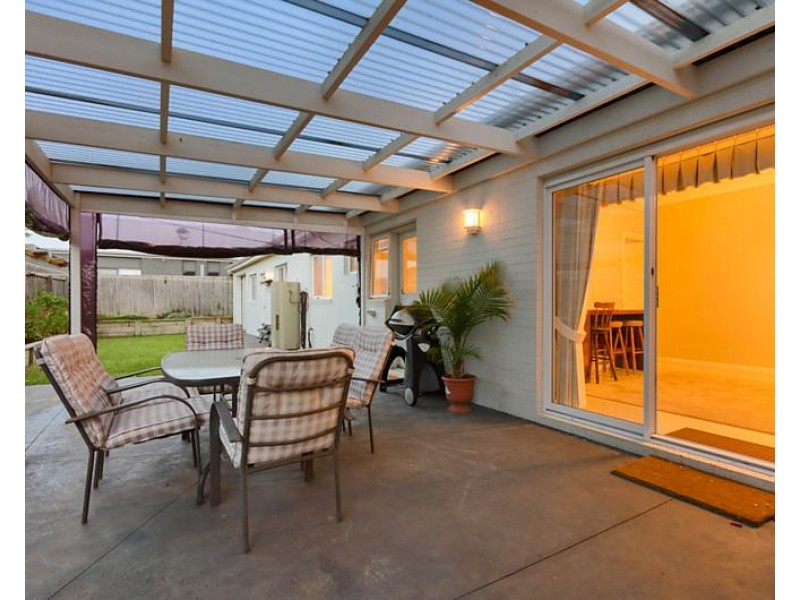 48-50 Fogarty Ave, Highton VIC 3216