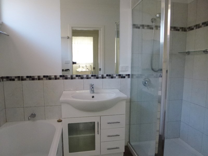 16 Murray St, Highton VIC 3216