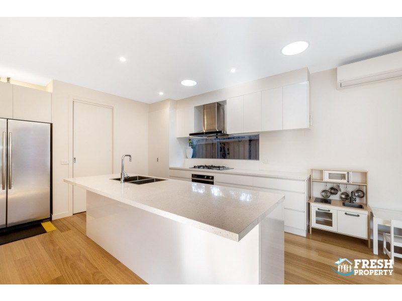 14 Allen St, Newtown VIC 3220