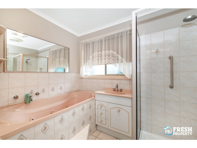 25 Looker St, Lara VIC 3212