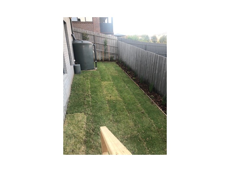4B Meltham Avenue, Highton VIC 3216