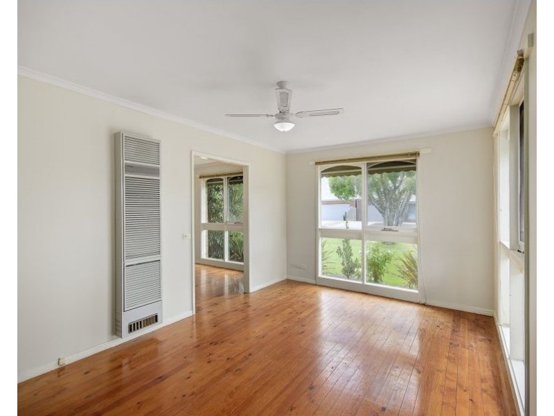 2 Grove Rd, Grovedale VIC 3216