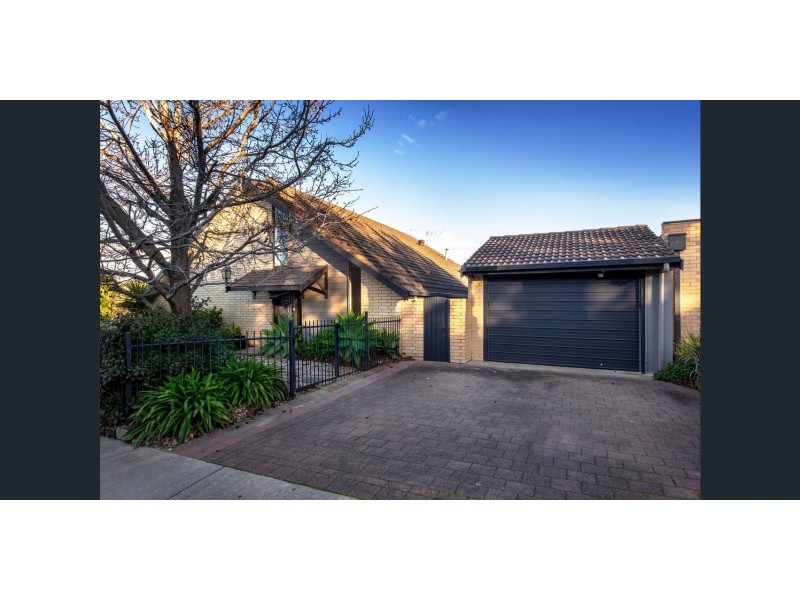 28 Montpellier Drive, Highton VIC 3216