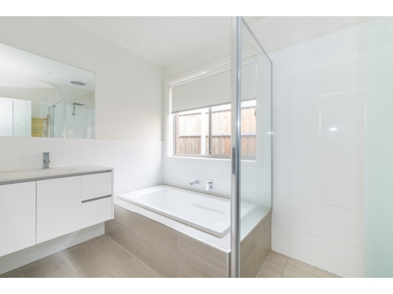 42A Braund Ave, Bell Post Hill VIC 3215