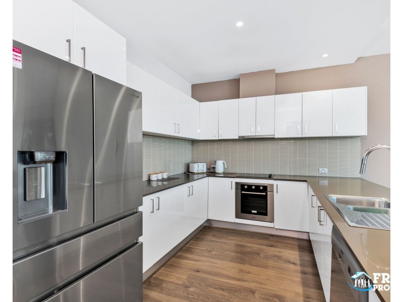 502/8-10 McLarty Place, Geelong VIC 3220