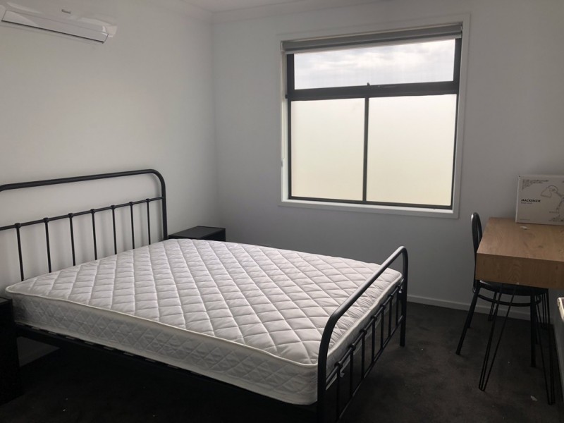 59 Parkwood Dr, Highton VIC 3216