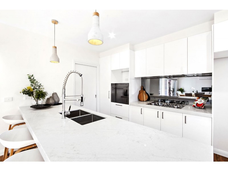 2/36 Heytesbury ST, Herne Hill VIC 3218