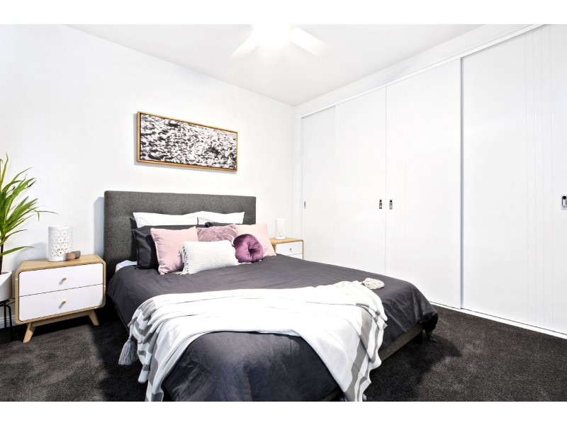 2/36 Heytesbury ST, Herne Hill VIC 3218
