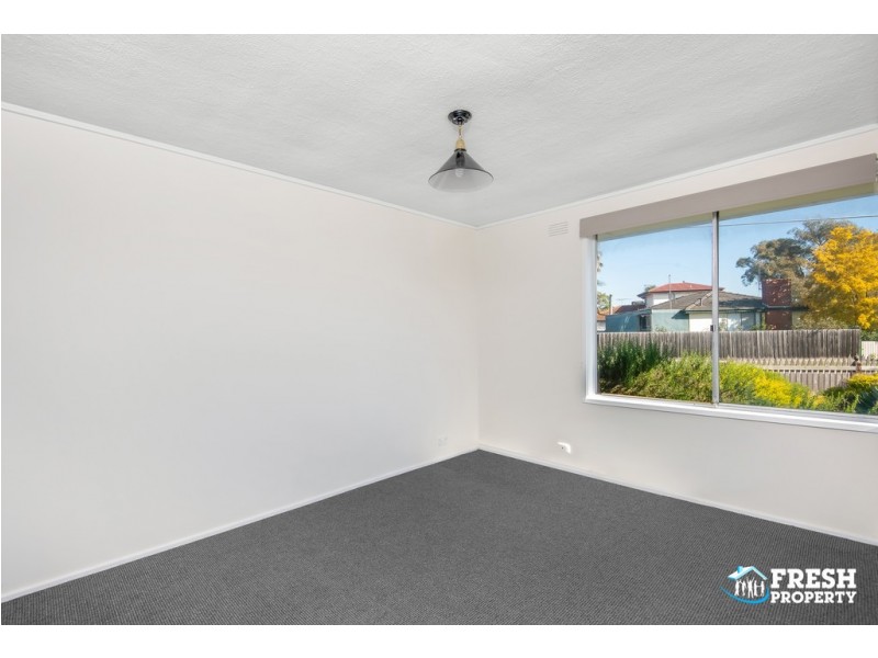 27 Lucas Street, Newcomb VIC 3219
