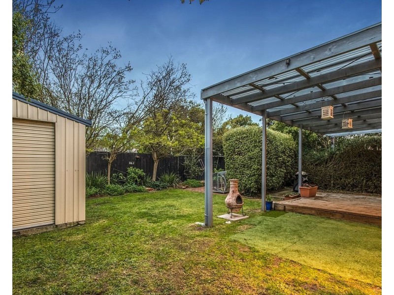 8 Stewart Street, Herne Hill VIC 3218