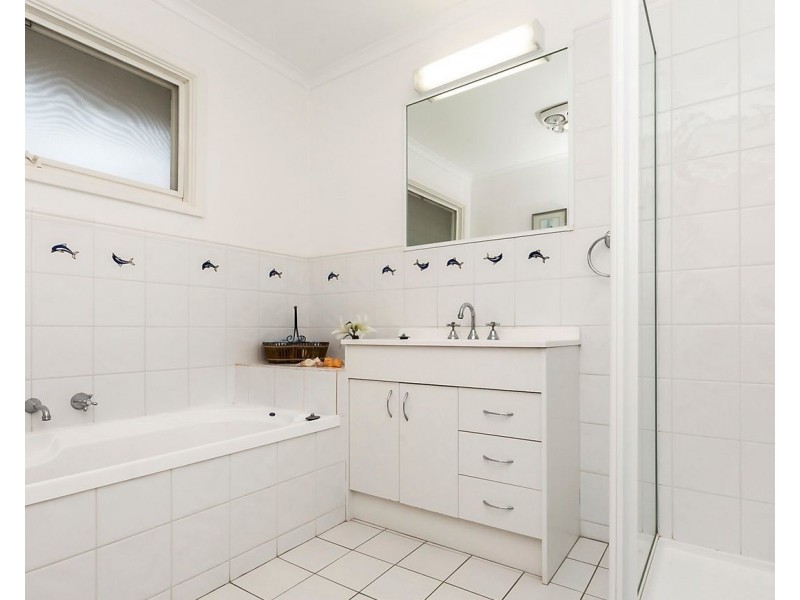 9 Highmont Drive, Belmont VIC 3216