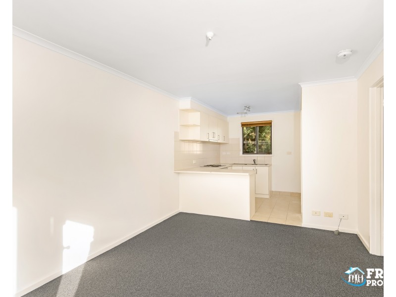 2/220-222 Wilsons Road, Whittington VIC 3219