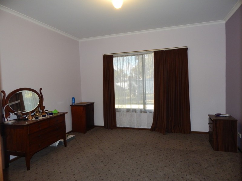 7 Cullen Street, Kerang VIC 3579