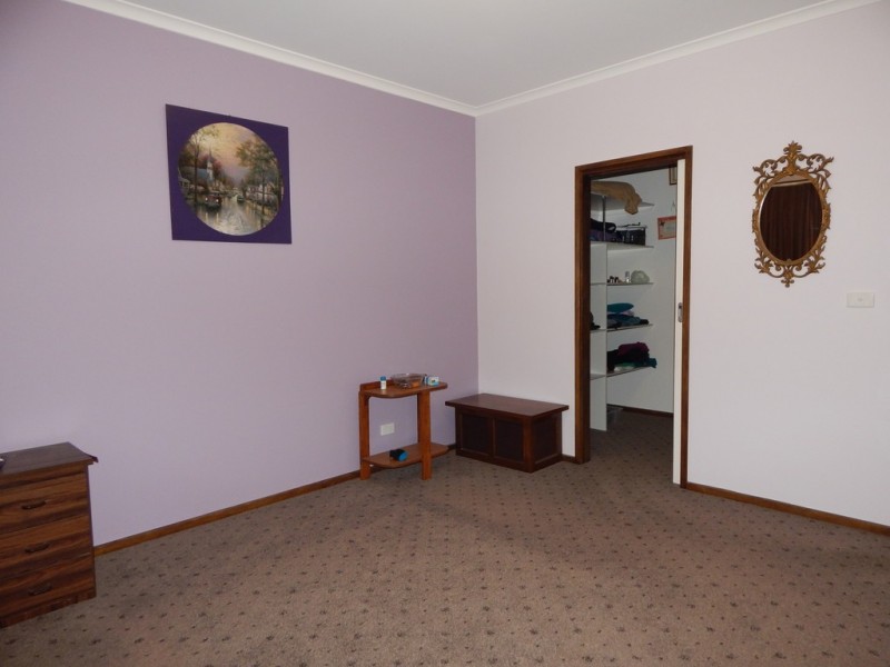 7 Cullen Street, Kerang VIC 3579