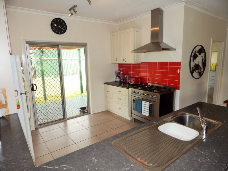 4 Tennyson Street, Quambatook VIC 3540