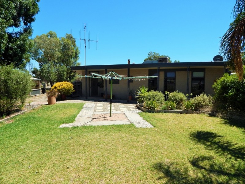 28 Vaughan Street, Kerang VIC 3579
