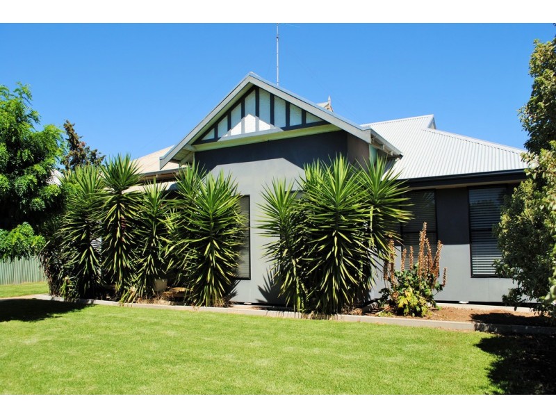 190 Westblade Avenue, Kerang VIC 3579