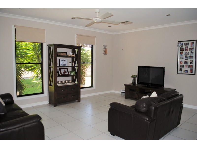 190 Westblade Avenue, Kerang VIC 3579