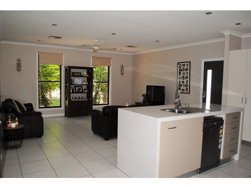 190 Westblade Avenue, Kerang VIC 3579