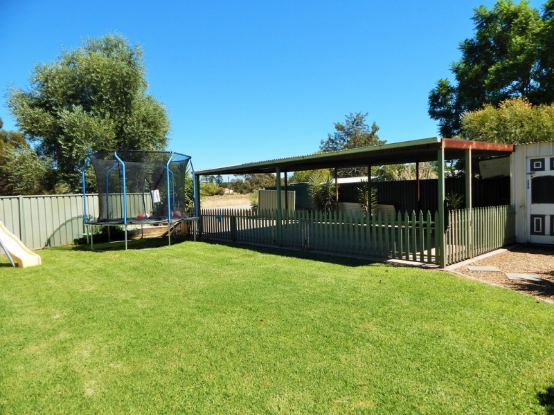 190 Westblade Avenue, Kerang VIC 3579