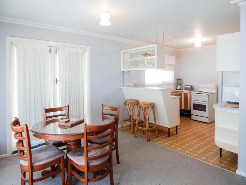 10 Lyall Avenue, Kerang VIC 3579