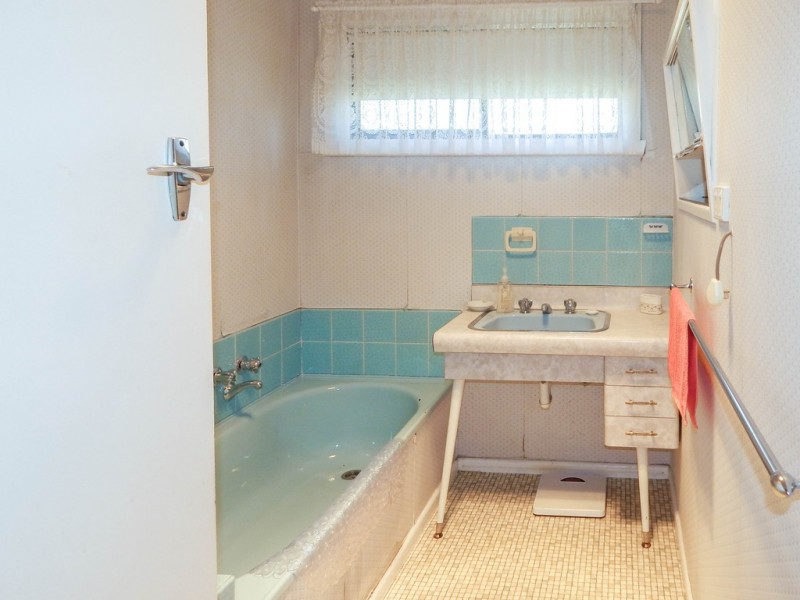10 Lyall Avenue, Kerang VIC 3579
