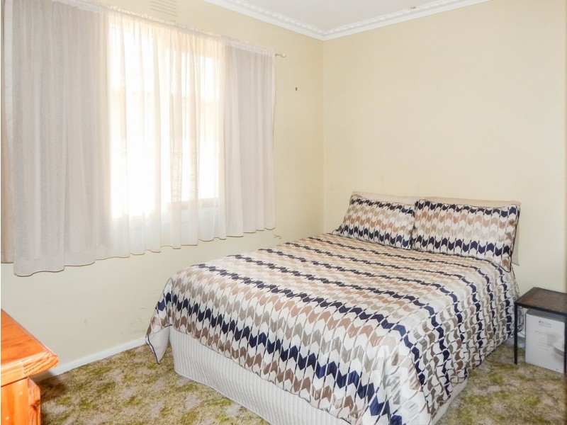 10 Lyall Avenue, Kerang VIC 3579