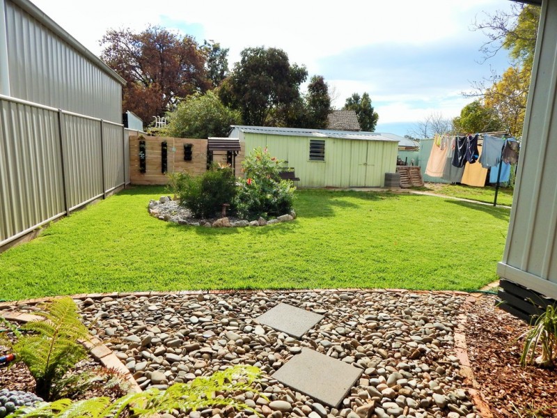 82 Lilac Avenue, Kerang VIC 3579