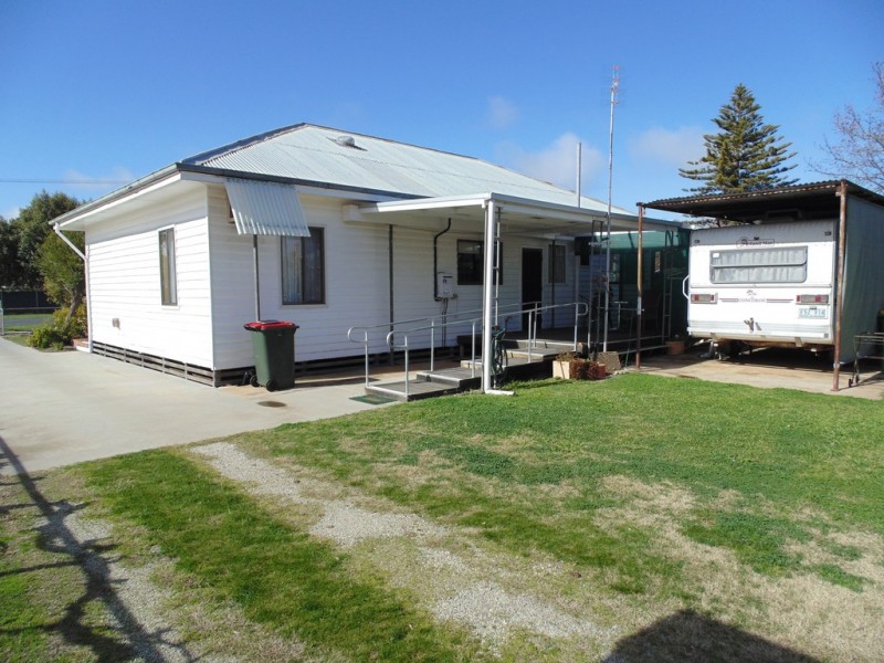 124 Victoria Street, Kerang VIC 3579