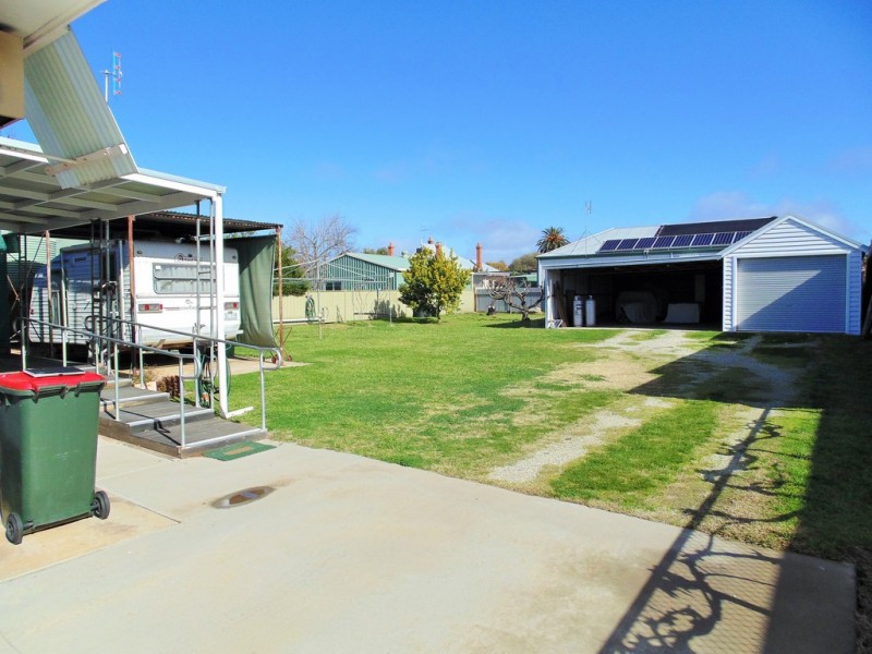 124 Victoria Street, Kerang VIC 3579