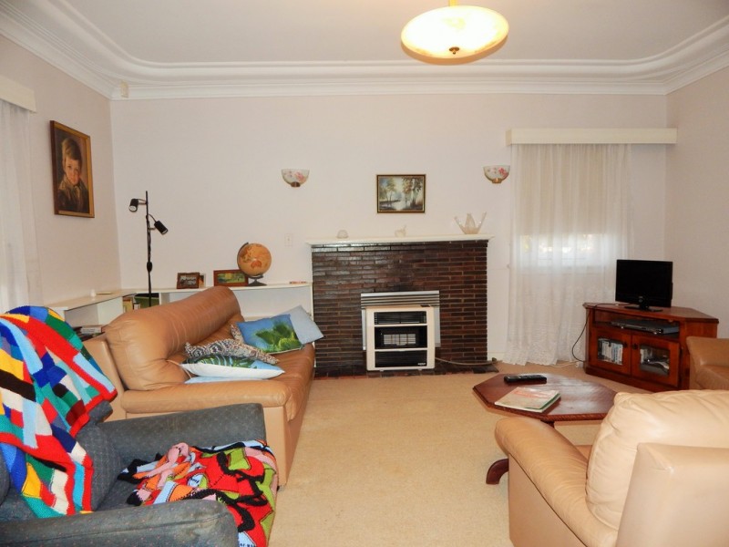 17 Croton Street, Kerang VIC 3579