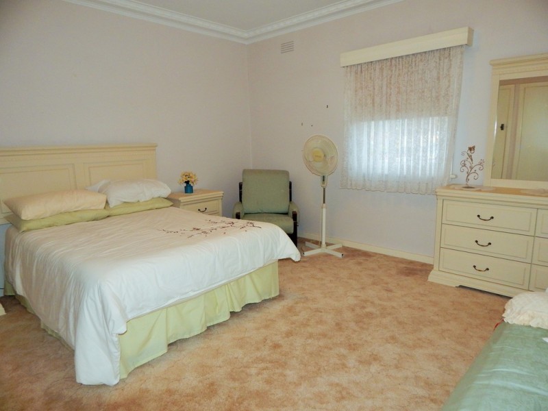 17 Croton Street, Kerang VIC 3579