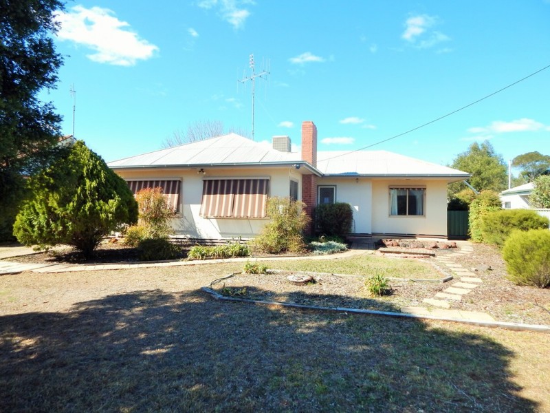5 Hall Street, Kerang VIC 3579
