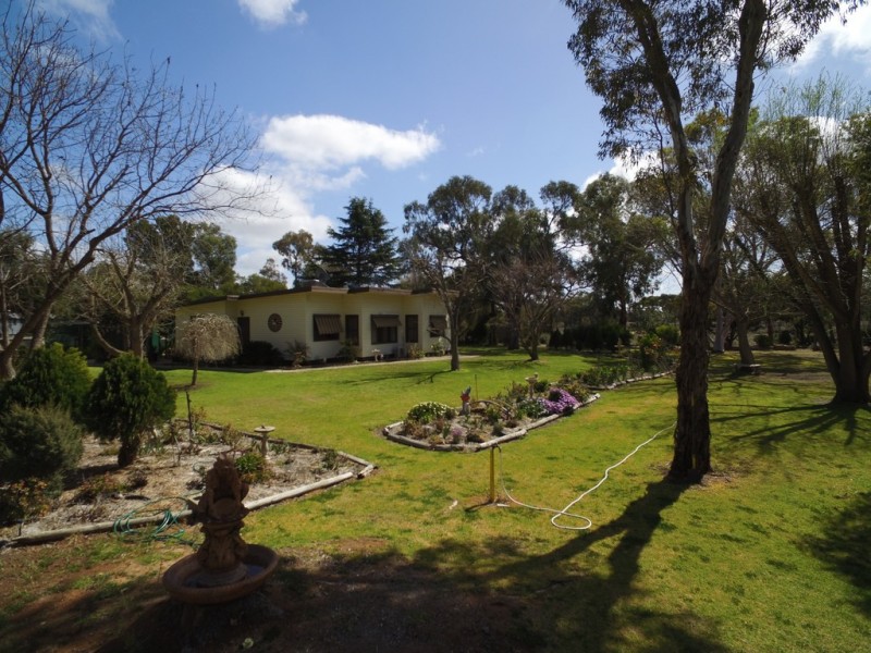 49 Tresco-Mystic Park Road, Mystic Park VIC 3579