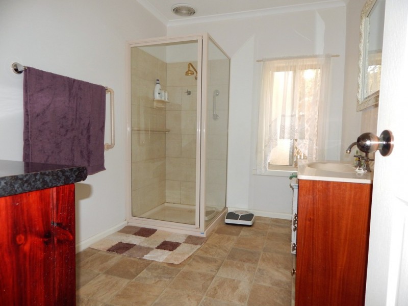 13 Salisbury Street, Quambatook VIC 3540