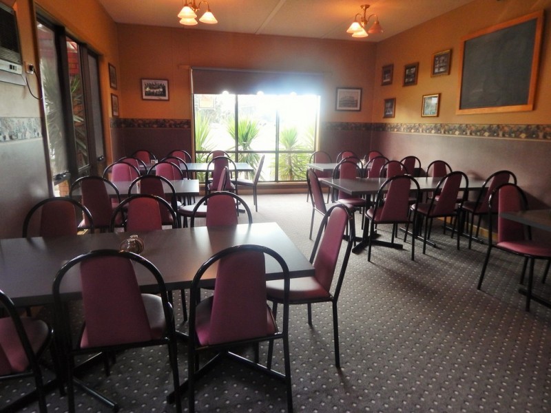 9 Gonn Ave, Murrabit VIC 3579