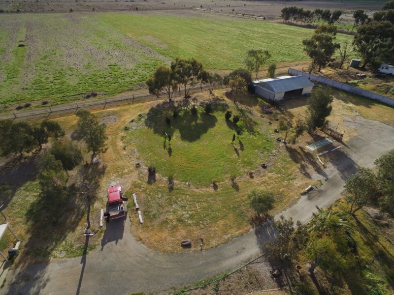 14 Collins Road, Kerang VIC 3579