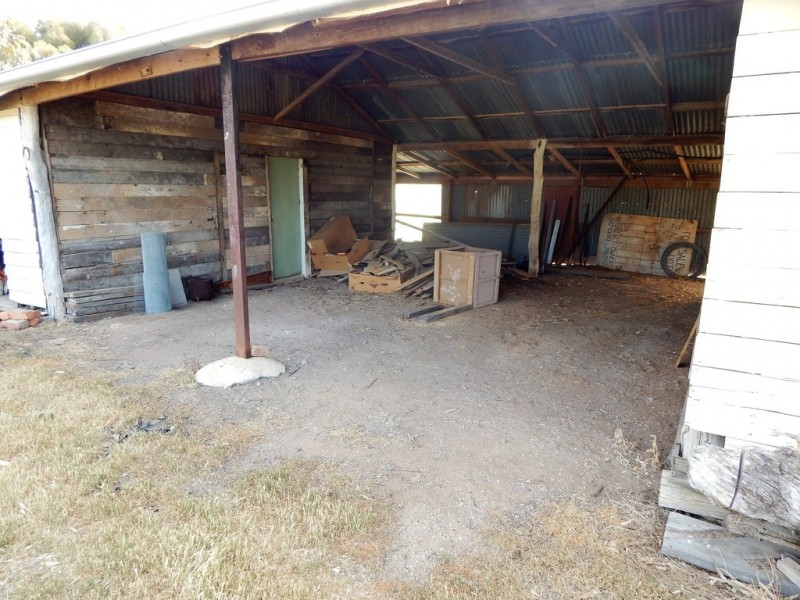 14 Collins Road, Kerang VIC 3579