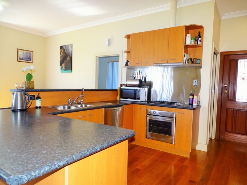 69 Shadforth Street, Kerang VIC 3579